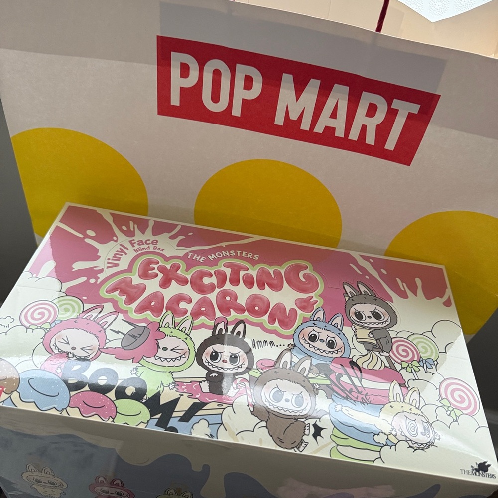 AUTHENTIC labubu set of 6 box, brand new, sealed! Macaroons pop mart!